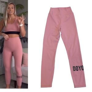 Doyoueven pink logo leggings Sz XS NWOT